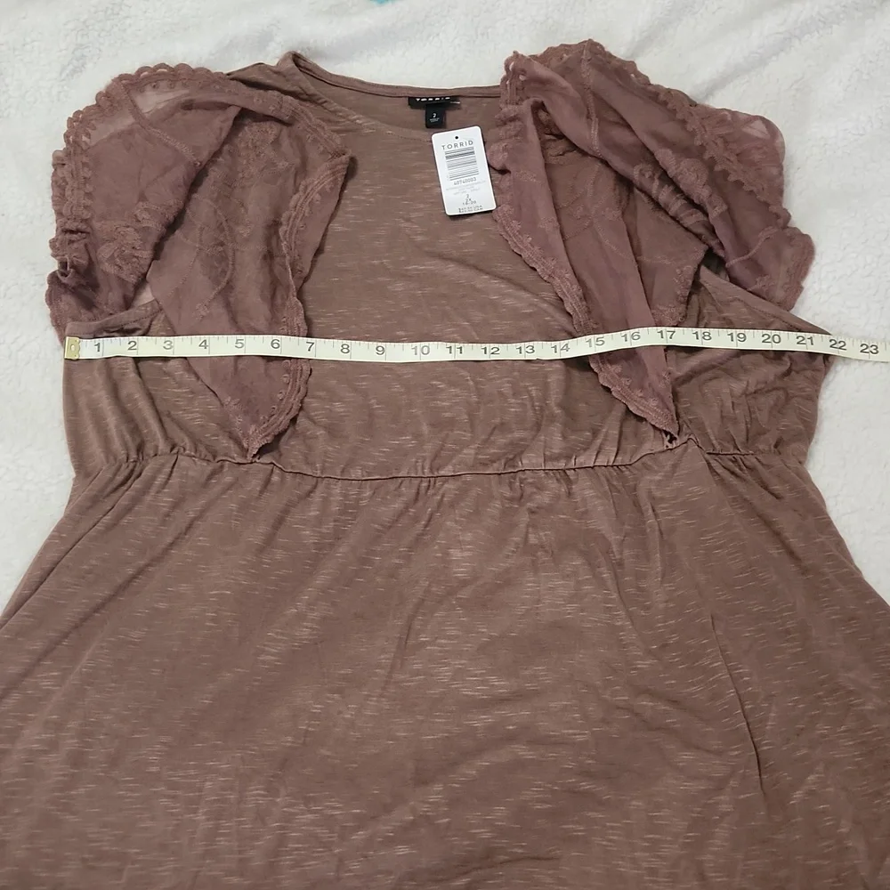 SOLD NWT Torrid brown blouse Size 2 - Picture 3 of 4